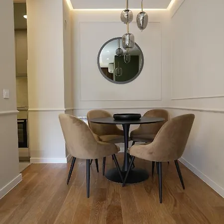Apartment Grand Lux *